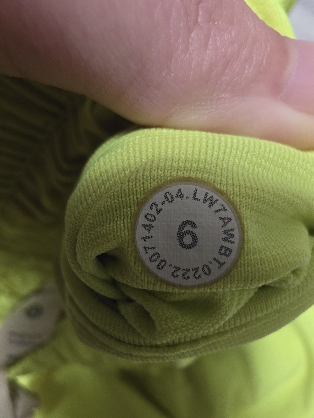 Lululemon Hotty Hot Shorts Neon Yellow Size 6 Lined - Picture 7 of 10
